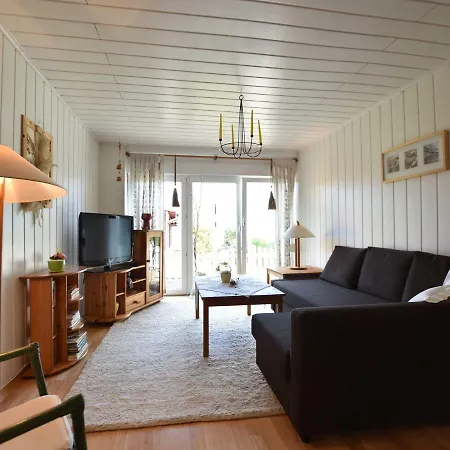 Feriehus Lovely Bungalow In Hohenkirchen Germany By The Sea