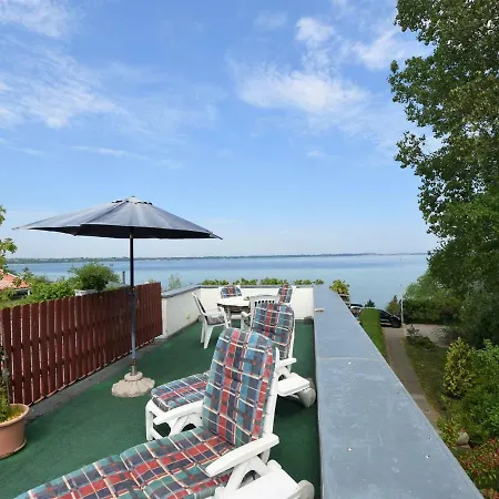 Feriehus Lovely Bungalow In Hohenkirchen Germany By The Sea